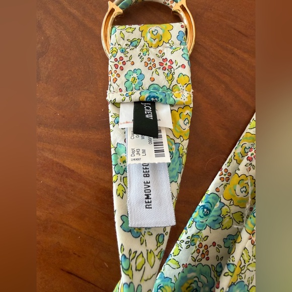 J CREW Floral fabric belt with gold buckle size M-L NWT - Picture 4 of 4